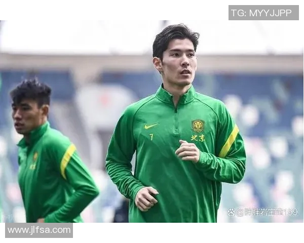 中国足球四大球星：谁是领军人物与未来之星的双重身份