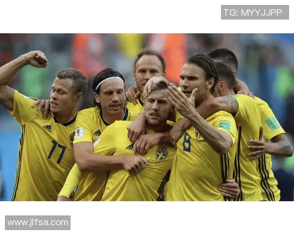 瑞典足球矮个球星：身高不足1米7却征服欧洲绿茵场的传奇故事