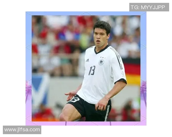 世界顶级门将之争：那些在绿茵场上守护球门的传奇足球守门员